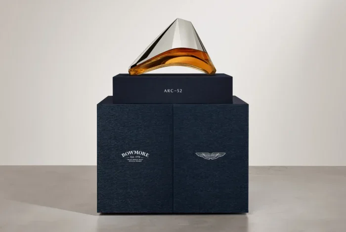 Bowmore Arc-52 decanter and box